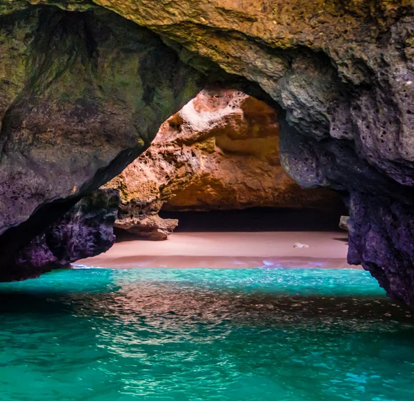 Algarve kıyısında