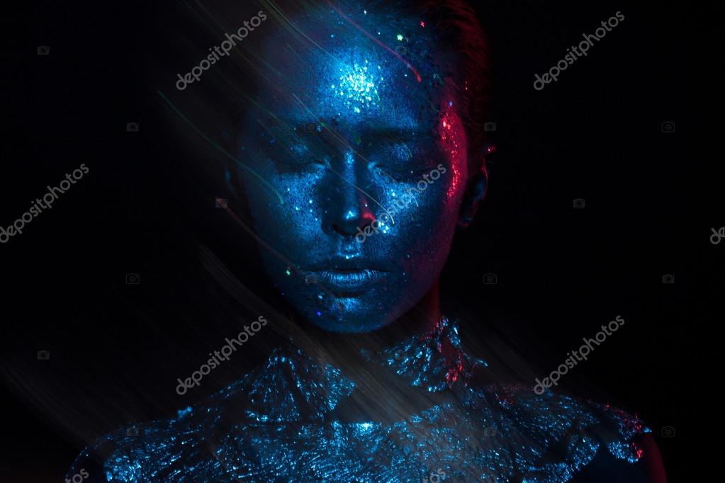 Blue and red light beauty photo!