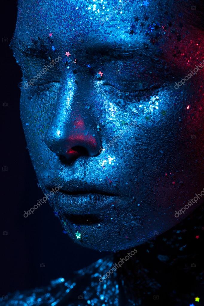 Blue and red light beauty photo!