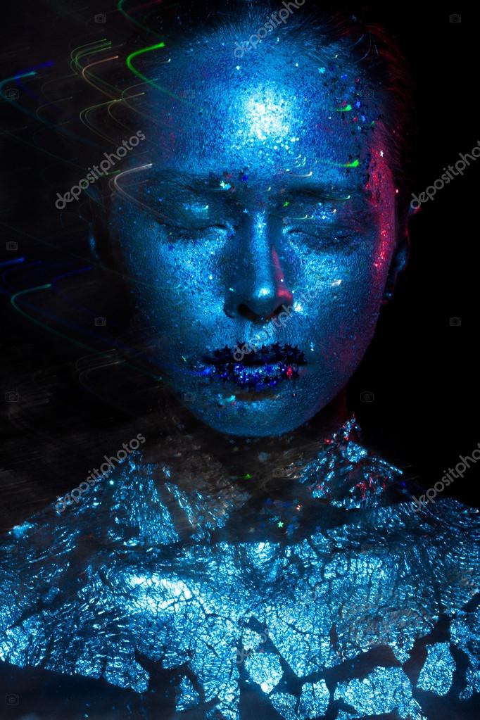 Blue and red light beauty photo!