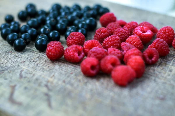 Frozen berries, border food background, with copy space — Stock Photo, Image