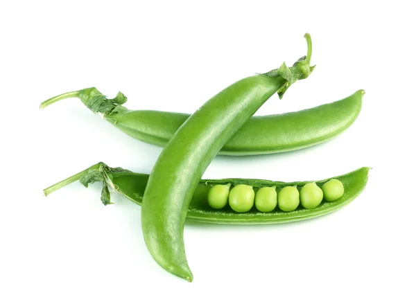 Beyaz Arkaplanda Yeşil Bezelyeler İzole Edildi