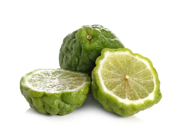 Narenciye hystrix, Bergamot, Güney Afrika'da bir kabile kireç, sülük kireç wh izole.