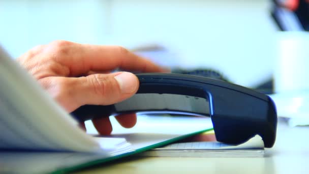 Person waiting for a call — Stock Video