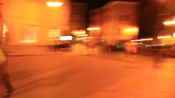 Gebeurt op de straat. — Stockvideo