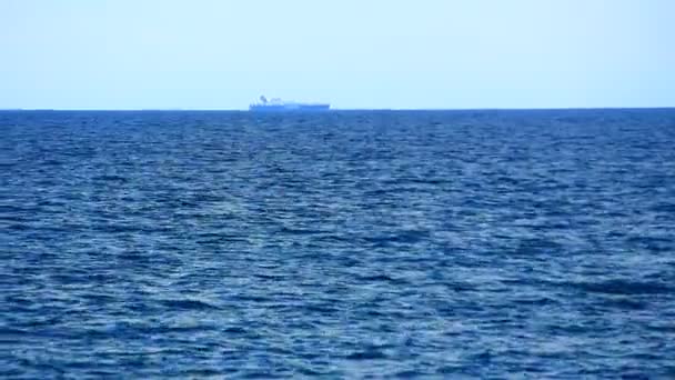 Barco en el mar — Vídeos de Stock
