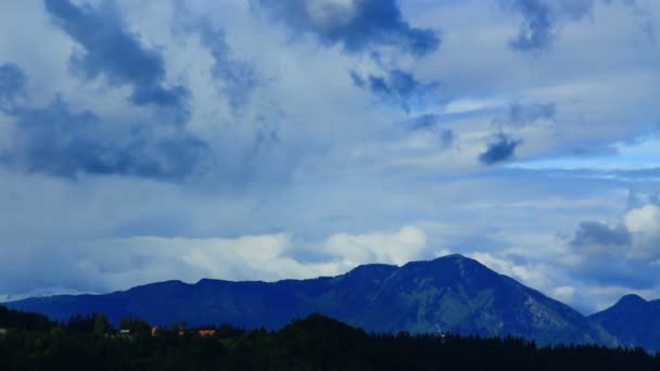 Clouds over the mountains — Stock Video