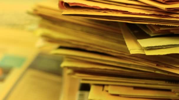 Pile de documents et de papiers de bureau — Video