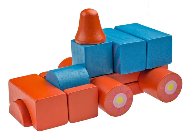 Spielzeugauto aus farbigen Holzklötzen — Stockfoto