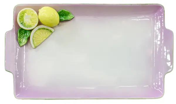 用白色背景上的柠檬做空丁香板 — 图库照片