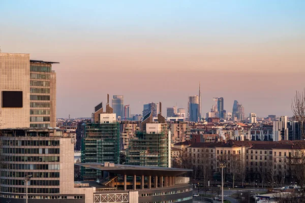 Con Sus Rascacielos Milán Ofrece Especialmente Atardecer Increíbles Vistas Menudo — Foto de Stock