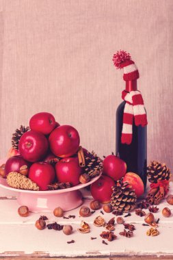 Noel kompozisyon. Mulled şarap için malzemeler. Görüntü için