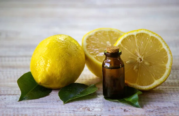 Bottle Lemon Essential Oil Alternative Medicine Selective Focus — Stock Photo, Image