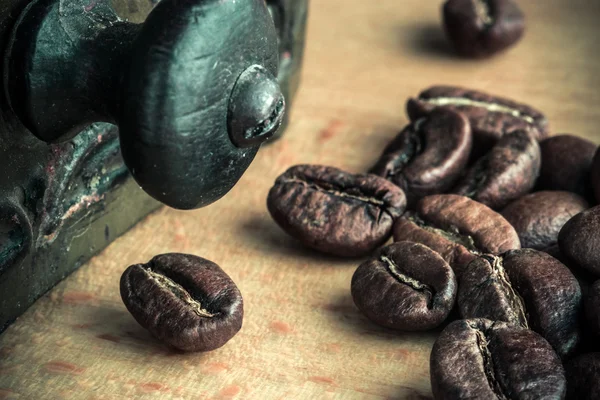 コーヒー豆の焙煎の写真 — ストック写真