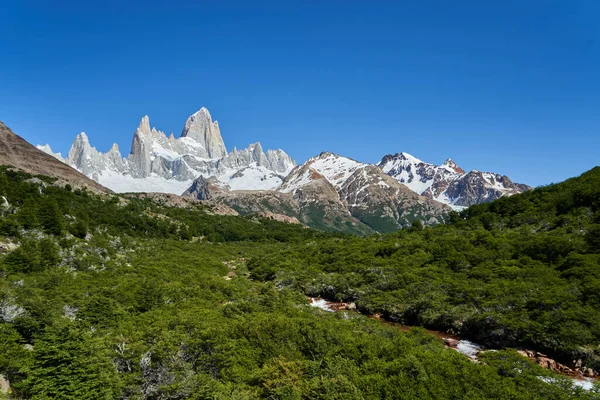 Mount Fitzroy Een Hoge Karakteristieke Bergtop Het Zuiden Van Argentinië — Stockfoto