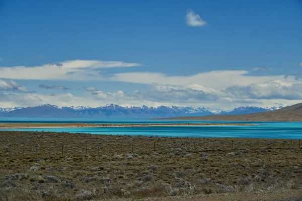 Vasta Paisagem Aberta Patagônia Lago Turquesa Viedma Perto Montanha Fitz — Fotografia de Stock