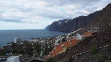 Tenerife, Kanarya Adaları 'ndaki Puerto de la Cruz sahil şeridi