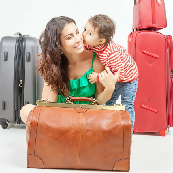 Bambino con madre pronto a viaggiare in Europa, Italia — Foto Stock