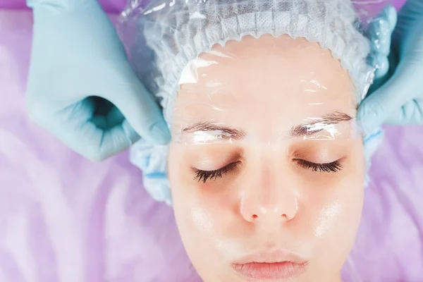 Woman in spa salon receive skin treatment. — Stock Photo, Image