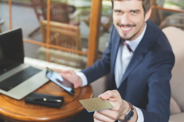 Online πληρωμή με πλαστική κάρτα μέσω Internet Banking — Φωτογραφία Αρχείου