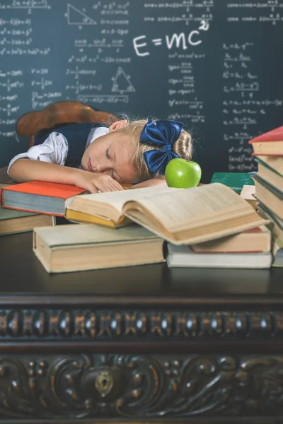 Motiveer uw kind om te studeren — Stockfoto