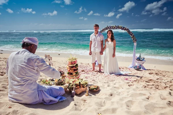 Traditionella bröllop i Bali — Stockfoto