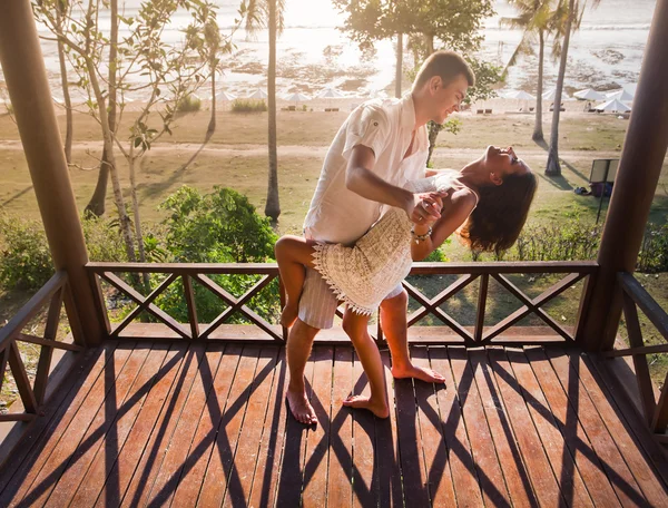 Pareja en el hotel — Foto de Stock