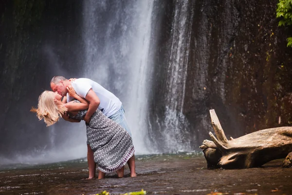 Ehepaar reist nach Bali — Stockfoto