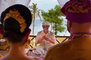 Bali dili düğün töreni