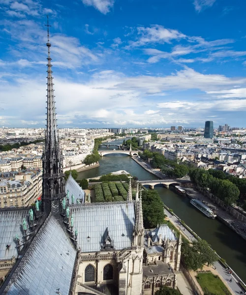 Vista aérea de Paris das torres de Notre Dame — Fotografia de Stock
