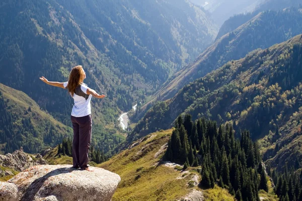 Yoga at summit — Stock Photo, Image