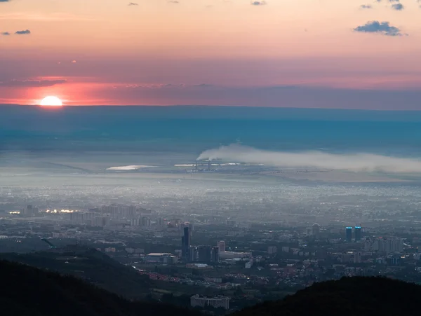 Панорама города загрязнения — стоковое фото