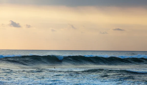Okyanusu, Bali, Endonezya turuncu arka plan — Stok fotoğraf