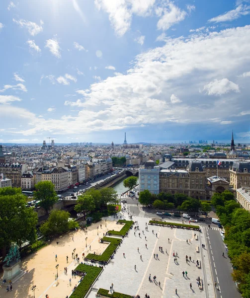 Vista aérea de Paris das torres de Notre Dame — Fotografia de Stock
