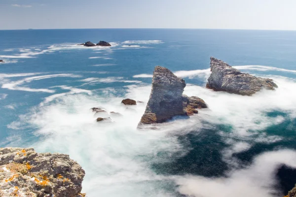 Seascape of the famous place - Aiguilles de Port-Coton. — Stock Photo, Image