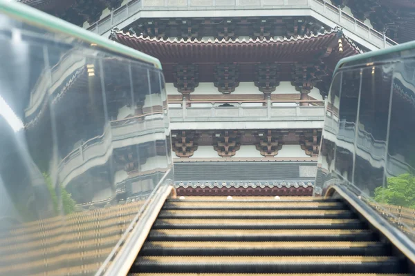 Chinesische Rolltreppe — Stockfoto