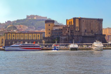 Napoli 'de gün batımı.