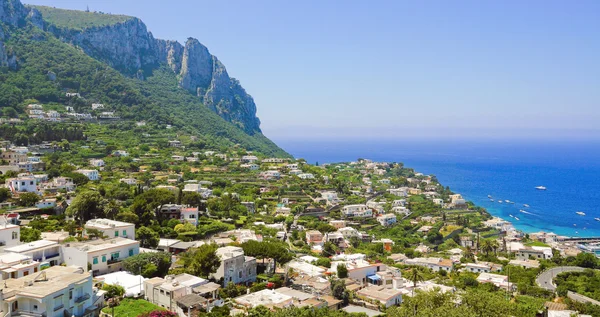 Capri, İtalya'nın adanın sahil.