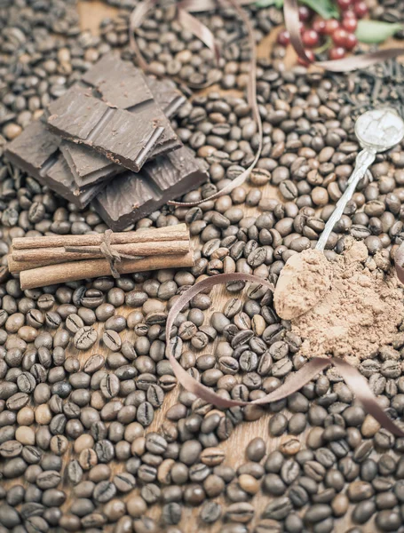 Fondo de barra de chocolate, café, avellanas, para vacaciones —  Fotos de Stock