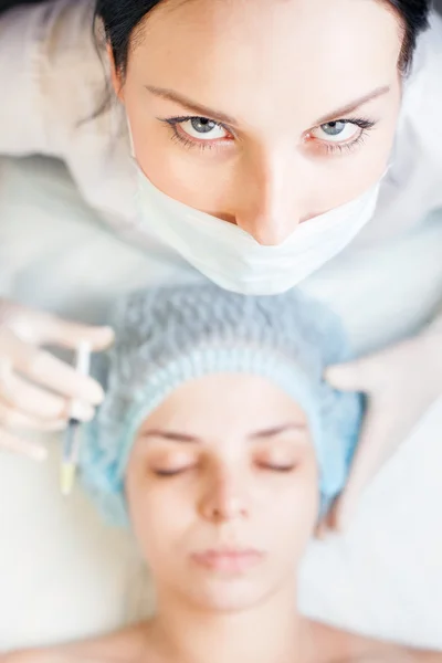 Conceito de tratamento médico de rejuvenescimento e cuidados com a pele — Fotografia de Stock