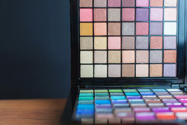 Bunte Palette für Mode-Make-up — Stockfoto