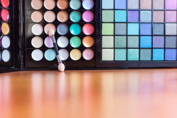 Bunte Palette für Mode-Make-up — Stockfoto