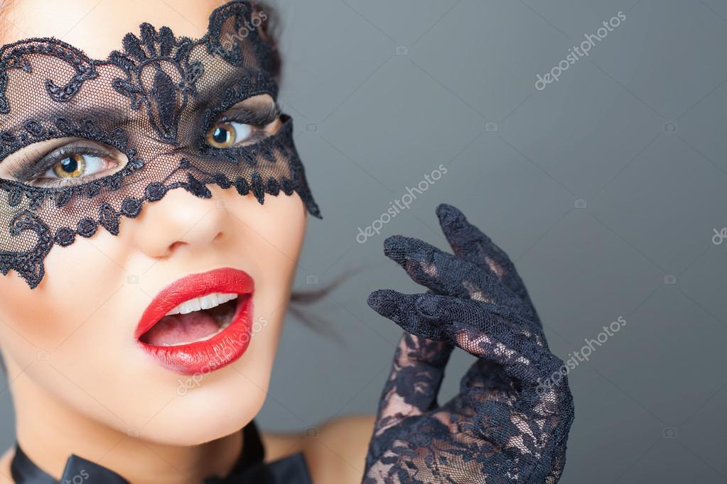 Donna sexy con maschera di carnevale - Foto Stock: Foto, Immagini