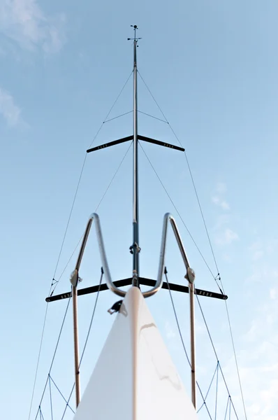 Yacht front view with antenna on the top — Stock Photo, Image