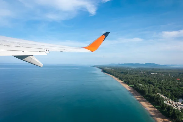 Adadan kalktıktan uçak