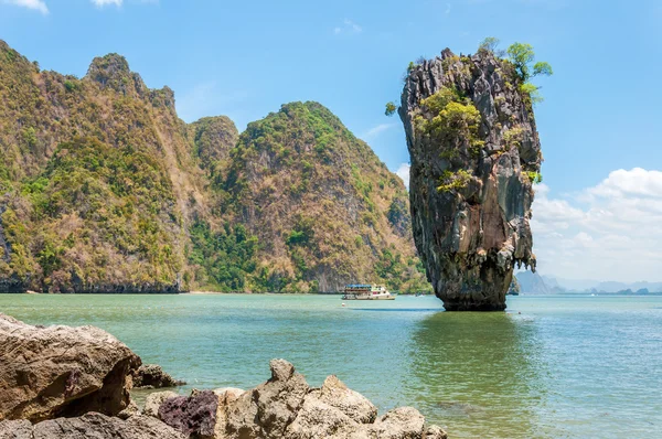 Ko tapu auf James Bond Island, Phang Nga Bay, Thailand — Stockfoto