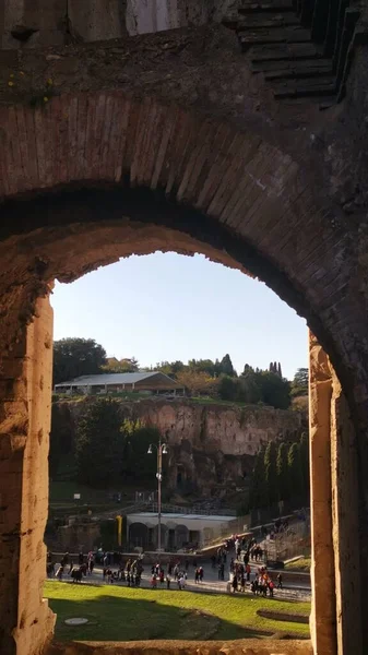 Roma Daki Colosseum Tuğlalarla Inşa Edilmiş Yüksek Kemer — Stok fotoğraf