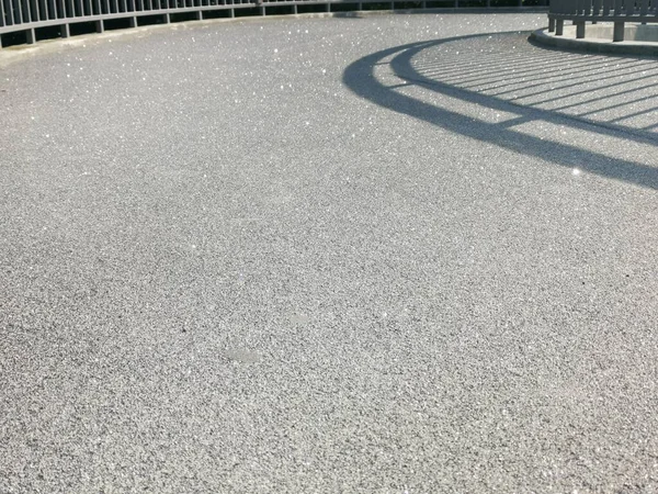 Fußgängerbrücke Mit Schöner Kurve Und Schönem Geländer Stockbild