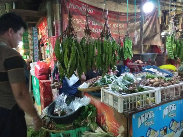 Stinkende Bonen Worden Verkocht Traditionele Indonesische Markt — Stockfoto