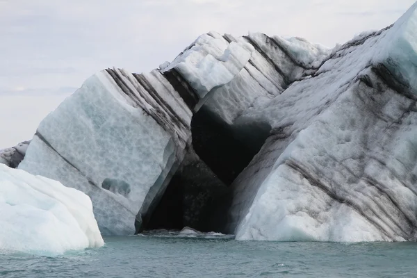 Iceberg en la laguna de Joekulsarlon iceland — Foto de Stock